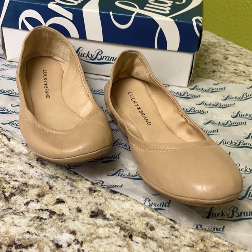 Lucky brand - Tan flats- size 7.5